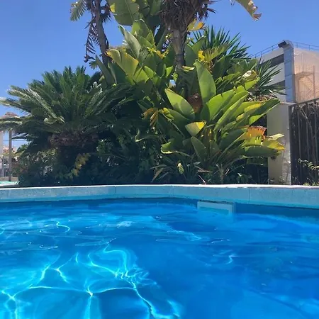 Cozy Loft 托雷莫利诺斯